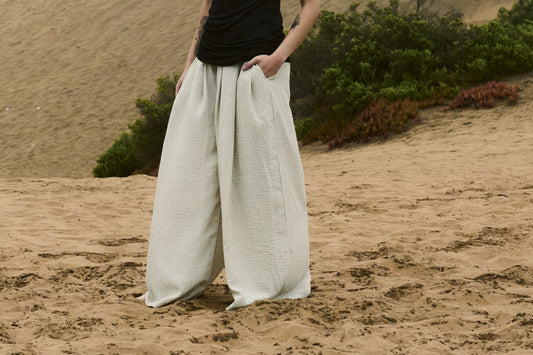 Kaze Pleated Pants